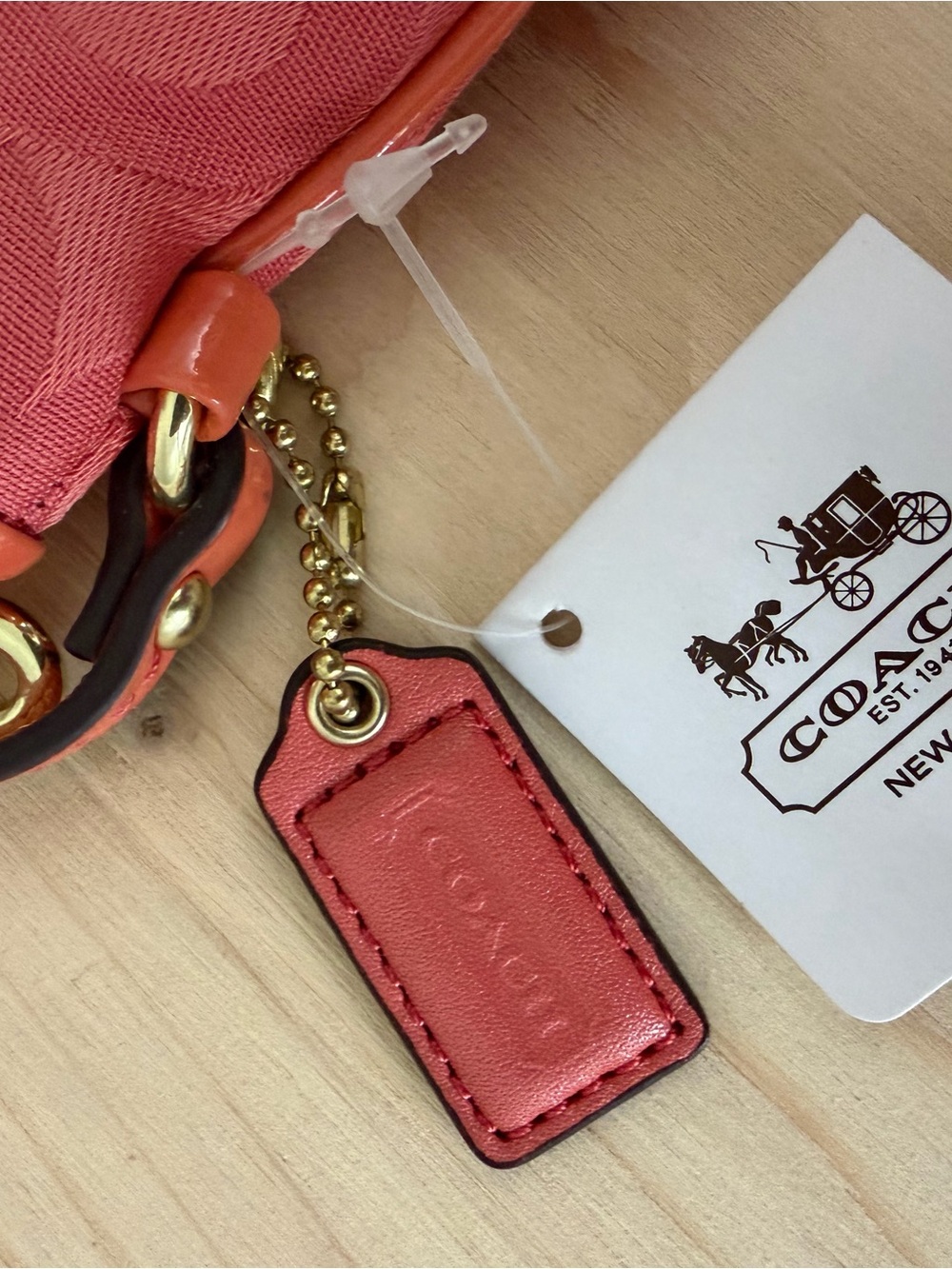 Vintage Y2K-era Coach Madison Op Art Signature Pleated Wristlet - Picture 3 of 7